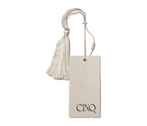 CINQ hangtag